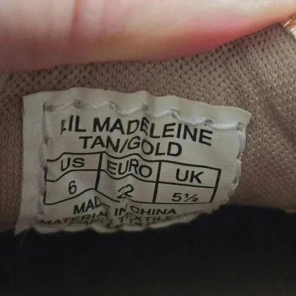 Michael Kors Gold Tan Lil Madeleine Monogram Lace Up Sneakers sz 6 - Picture 3 of 5